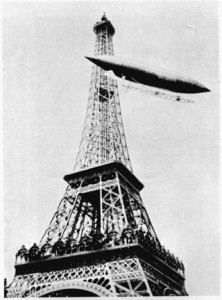 Vzducholoď Santose Dumonta při obletu Eiffelovky